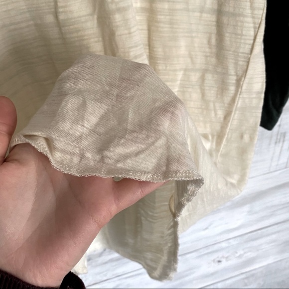 The Hangout Tee Shirt - Picture 3 of 9